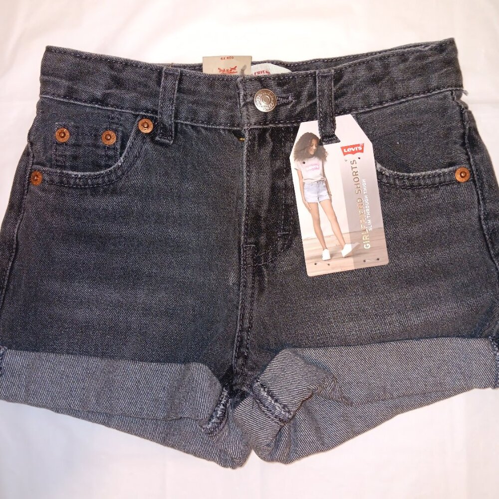 LEVI'S GIRLFRIEND SHORTS SIZE 6X